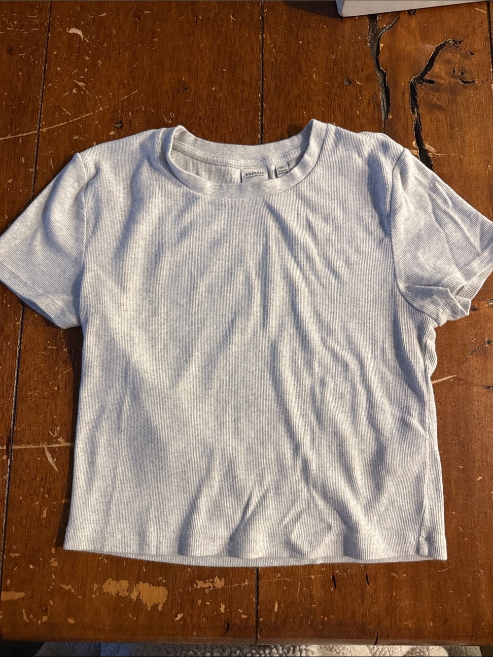 Aritzia - Homestretch - Womens Light gray Ribbed Short Sleeve Top
